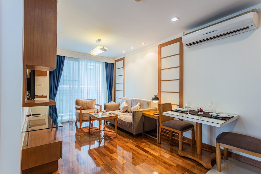 Suite, 2 Bedrooms photo 1