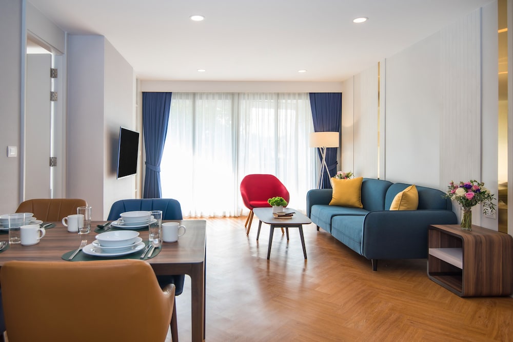 One Bedroom Executive thumbnail 5