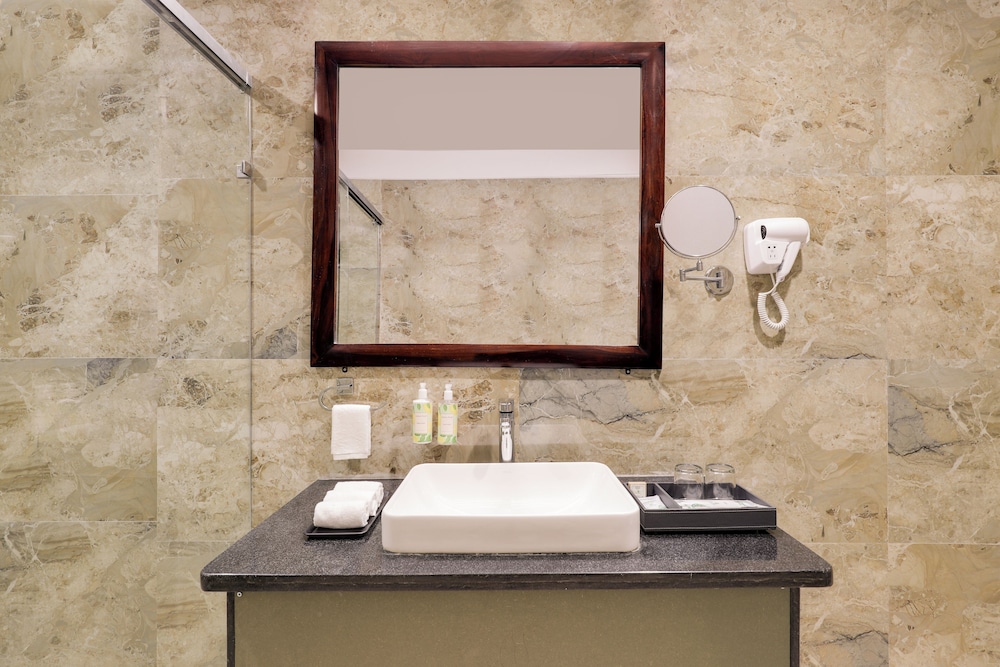 Superior Suite with Jacuzzi photo 3