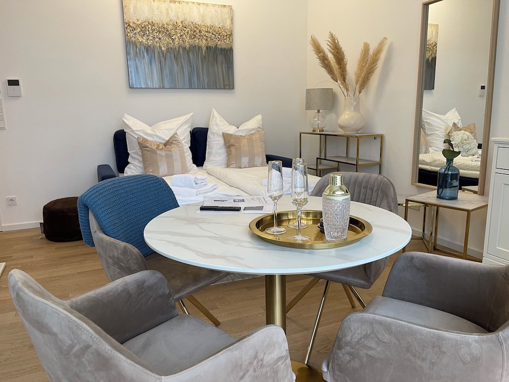 Luxury Studio Suite, 1 Bedroom, Patio photo 1