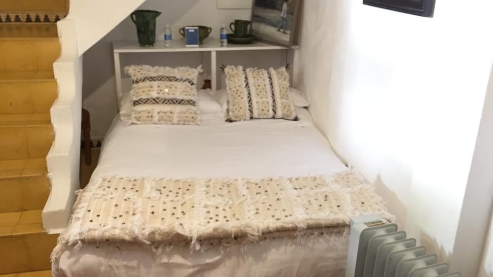 Jasmin (Chambre Familiale Double ou avec lits jumeaux) photo 1