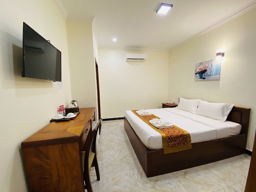 Double Room (No Window)