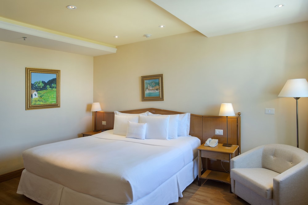 Superior Executivo com Cama Casal