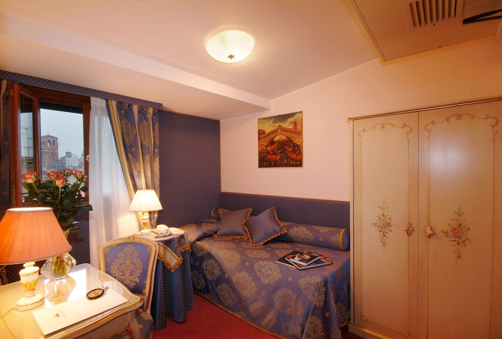 Classic Single Room photo 1