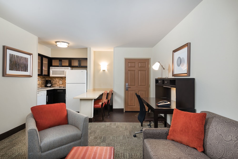 Suite, 1 Queen Bed, Accessible, Kitchen (Mobility Accessible) - Photo 8