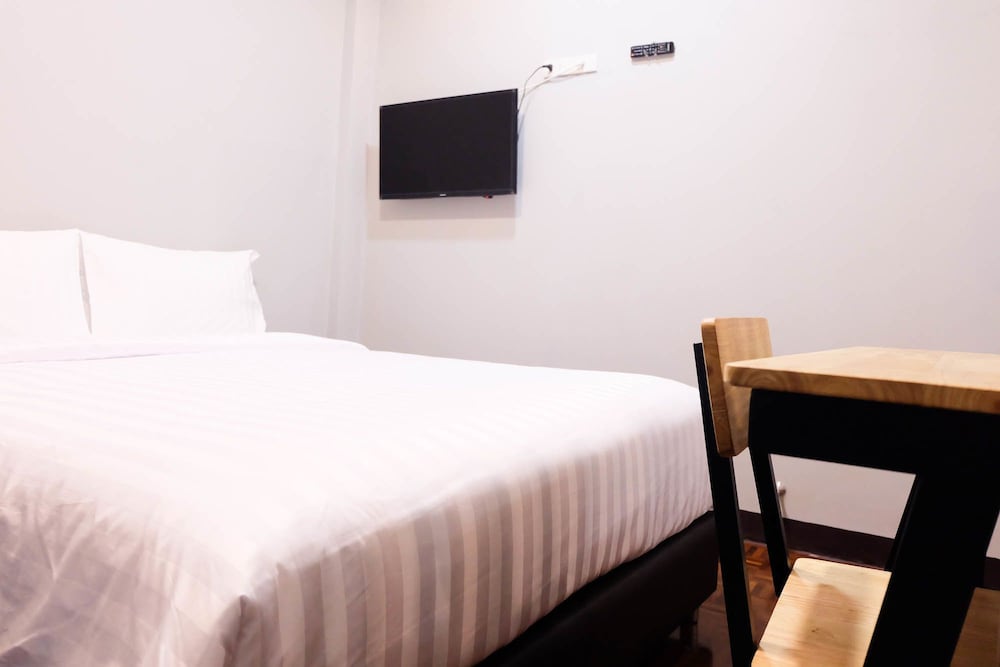 Double Room (No Window)