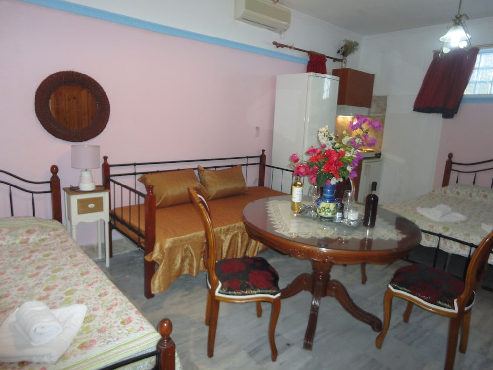Garden View, Ground Floor photo 1