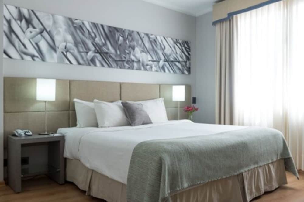 Senior Quadruple Room