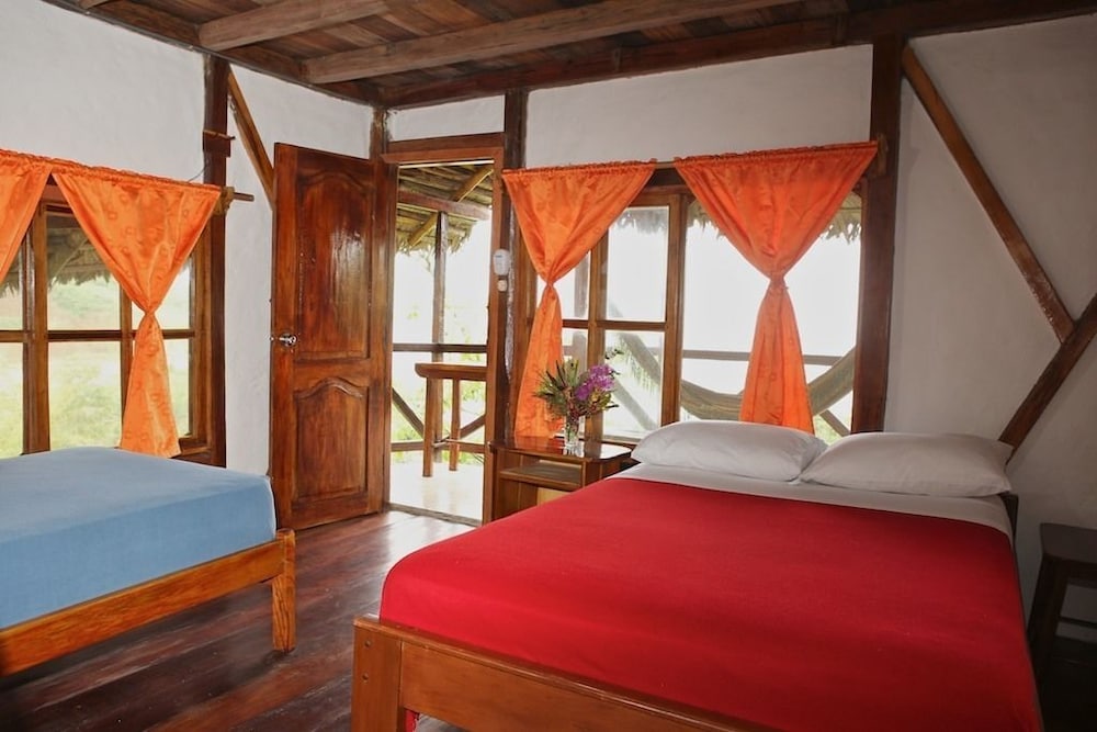Comfort Cabin, 1 Queen Bed, Ensuite, Ocean View photo 3