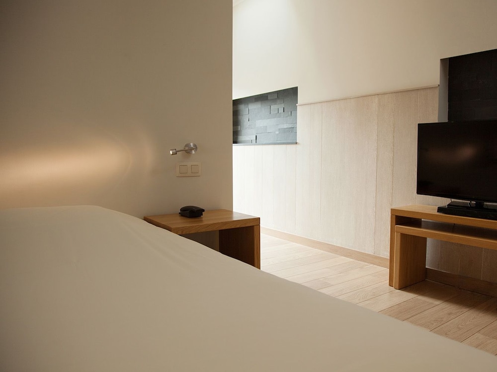 Basic Double or Twin Room photo 2