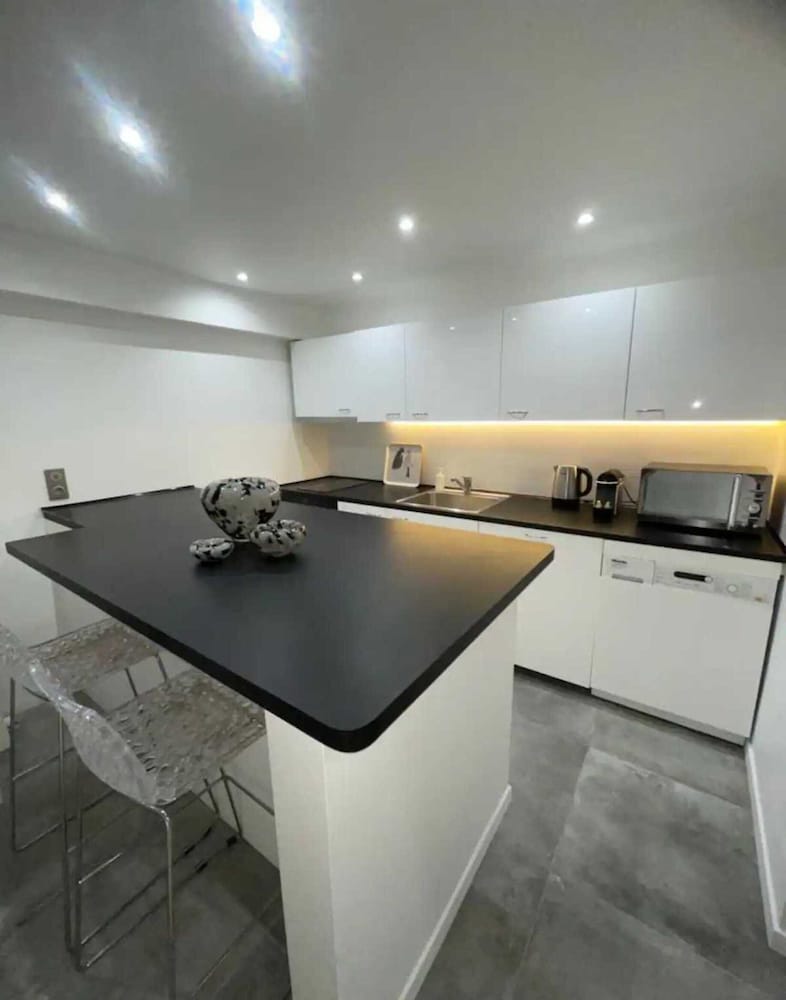 Apartment photo 3