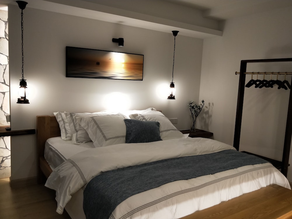 Deluxe Suite photo 2