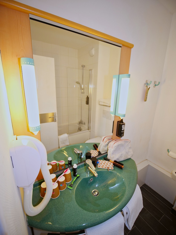Standard Double Room, 1 Double Bed - Photo 12