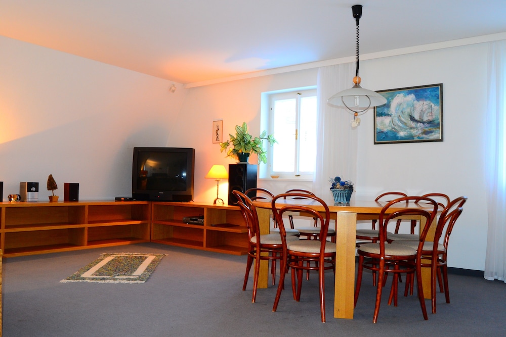 Apartment, 3 Bedrooms, Terrace photo 2