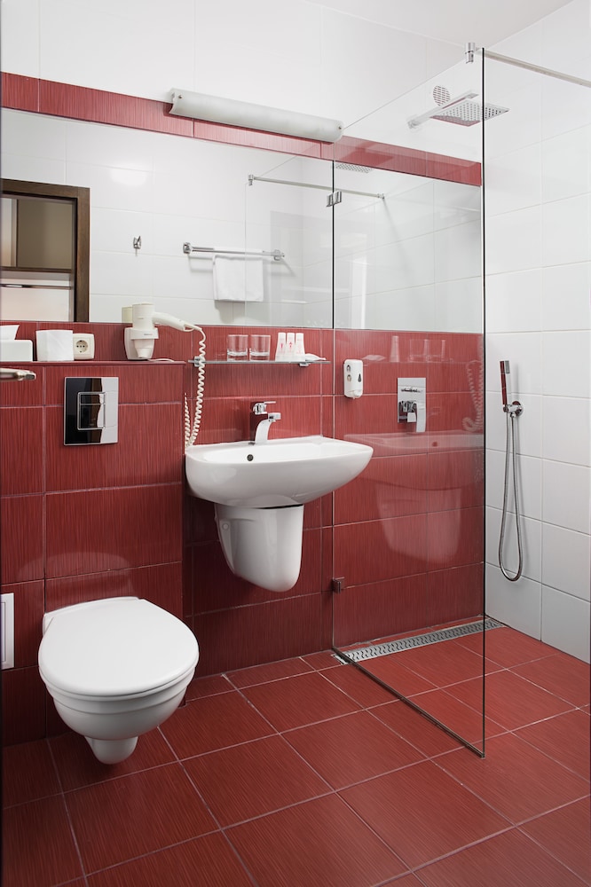 Standard Double or Twin Room - Photo 3