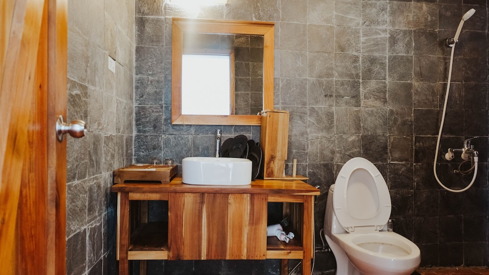 Deluxe Bungalow, 1 Bedroom, Bathtub, Sea View photo 2