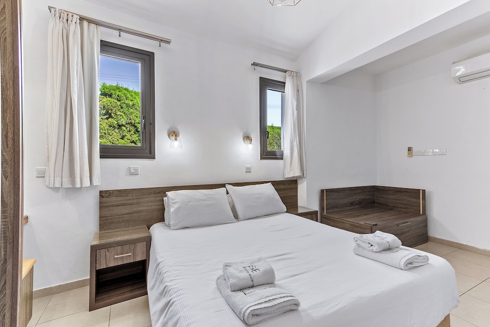 Family Villa, 4 Bedrooms, Private Pool, Sea View photo 3