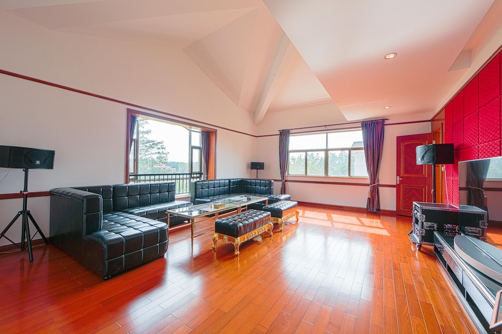 Grand Villa, Multiple Bedrooms, Private Pool, Mountain View photo 1