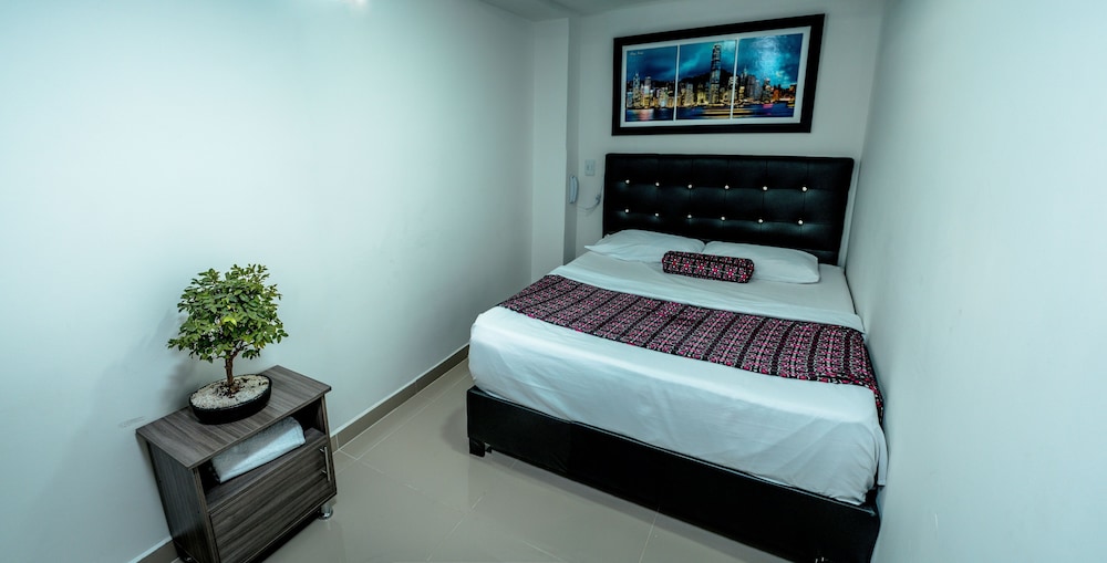 Economy Room, 1 Large Twin Bed