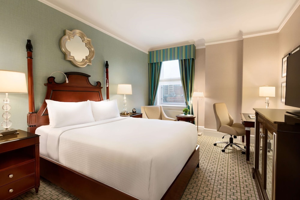 Fairmont, Room, 1 King Bed - Photo 2