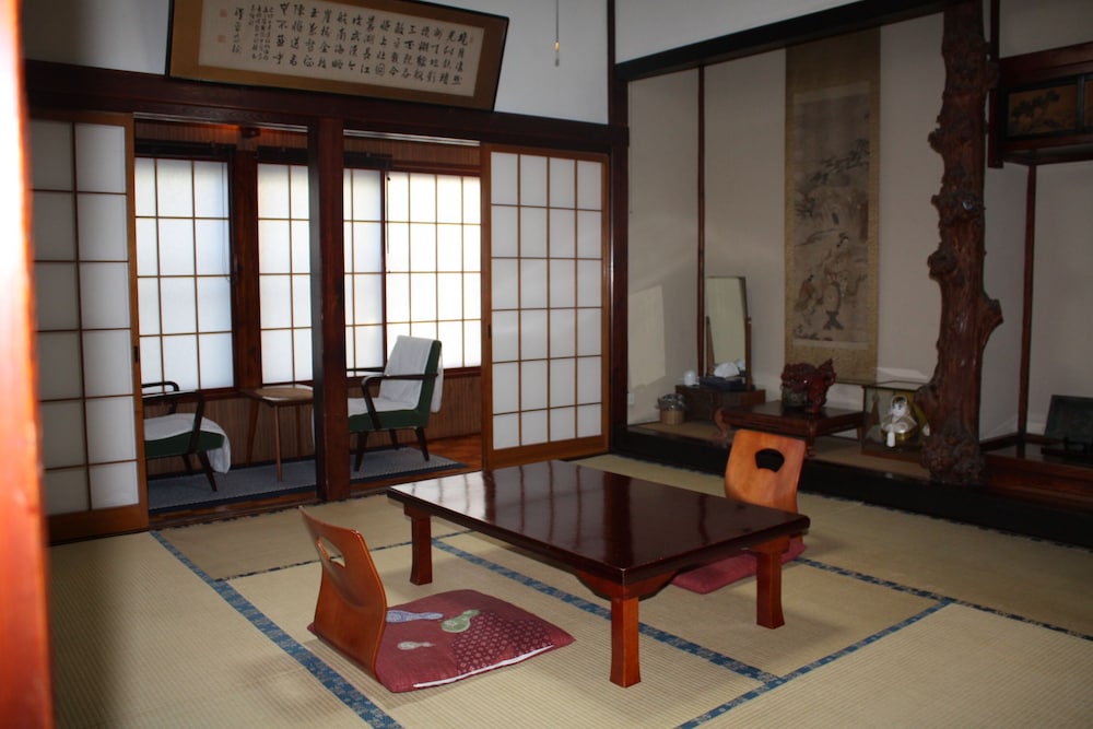 Japanese-Style Room With Shared Bathroom photo 3