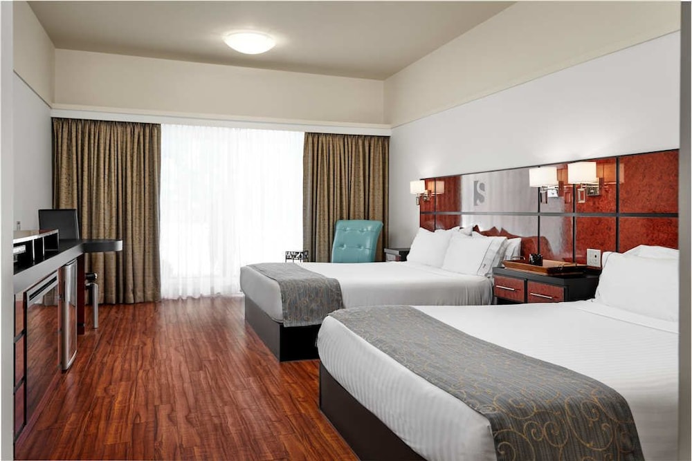 Double Room, 2 Queen Beds