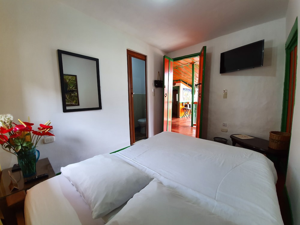 Traditional Double Room, 1 Queen Bed, Ensuite, Garden View photo 2