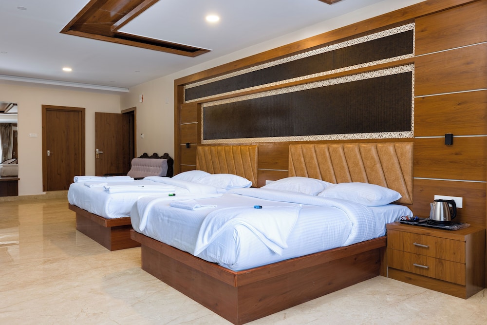 Royal Studio Suite photo 1