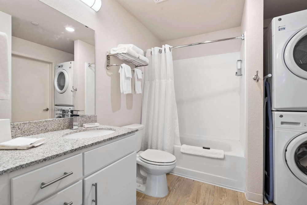 Suite, 2 Bedrooms, Accessible (Hearing) - Photo 16