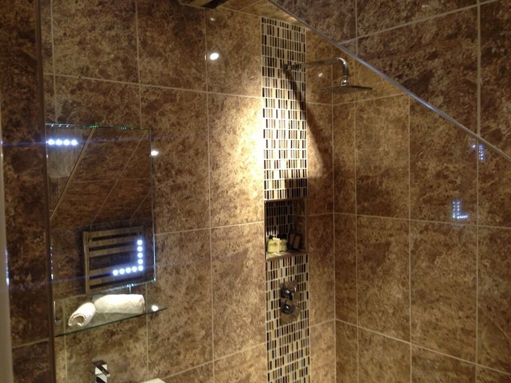 Double Room, Ensuite (Four Poster Bed) photo 2