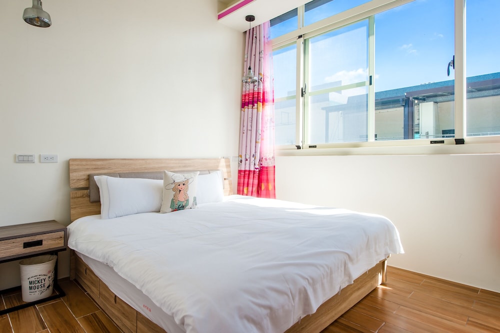 Deluxe Double Room with Balcony photo 2