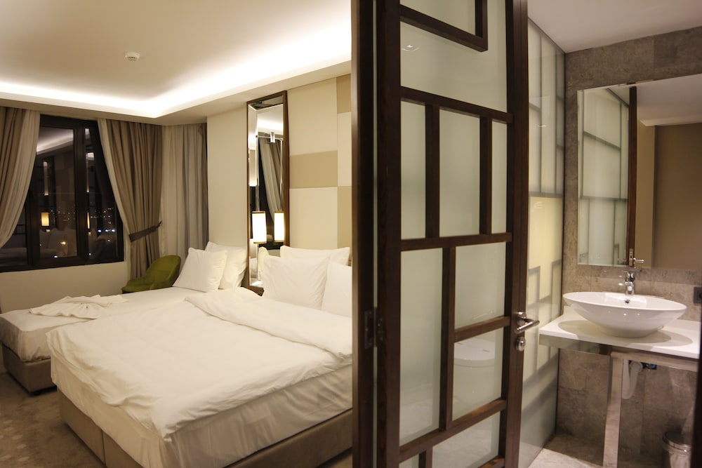 Deluxe Triple Room, Sea View photo 1