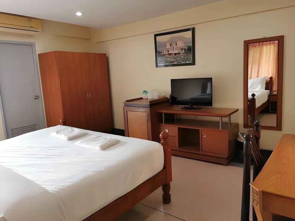 Standard Double Room, 1 Double Bed, Balcony photo 2