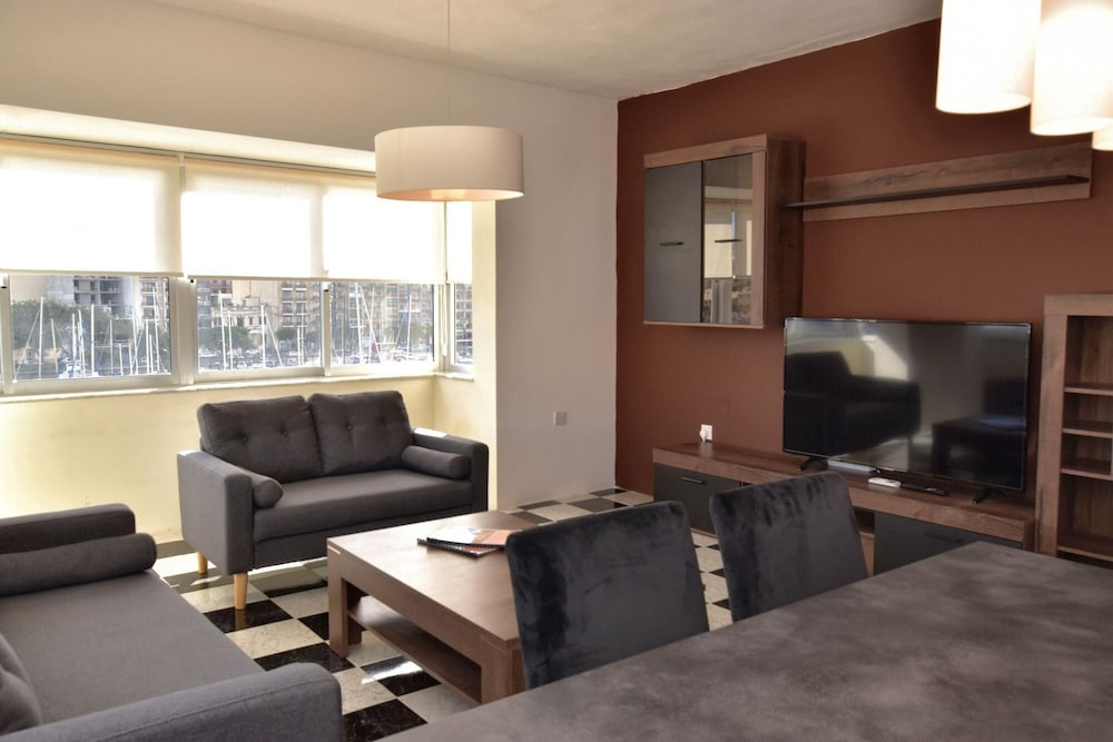 Apartment photo 1