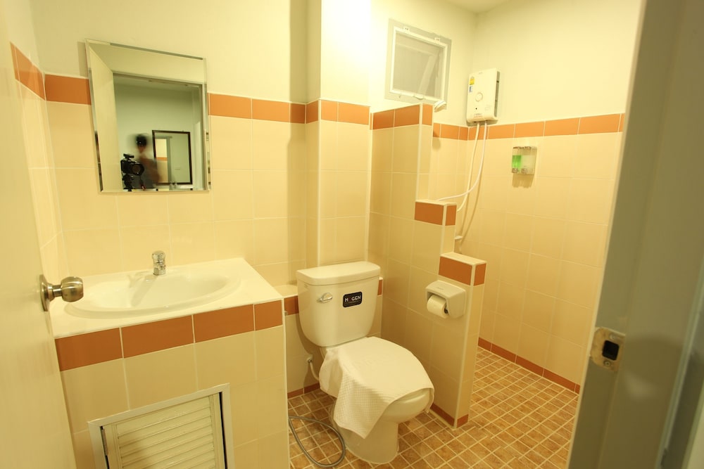 Standard Triple Room photo 2
