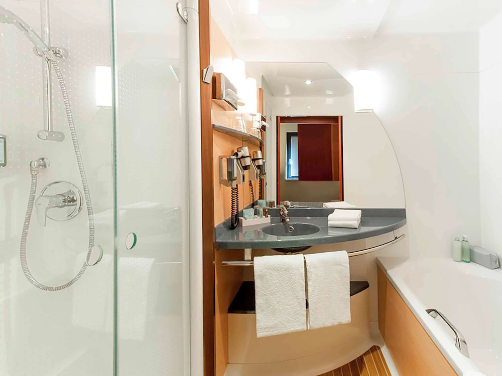 Executive Suite, Multiple Beds - Photo 1