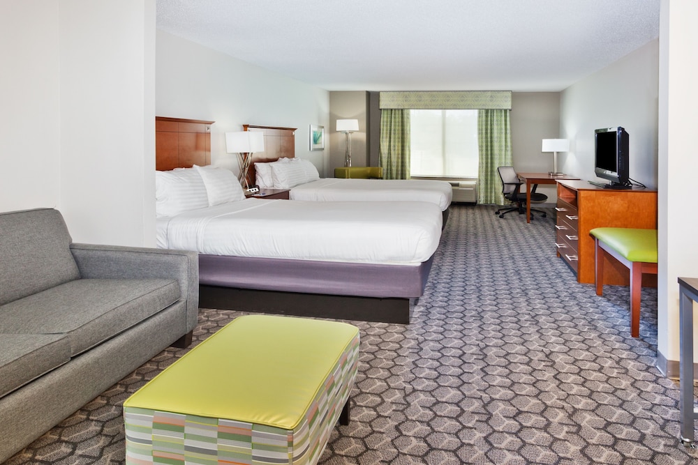 Suite, Multiple Beds (Additional Living Area) - Photo 1