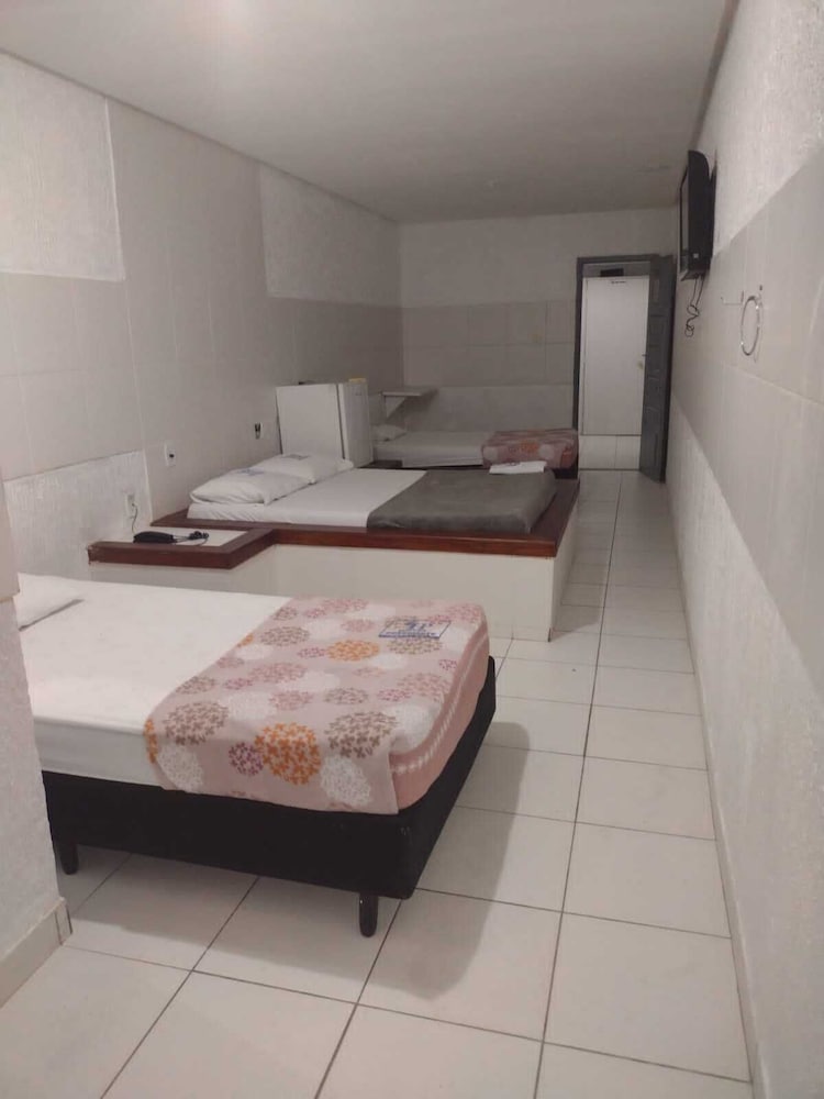 Economy Quadruple Room photo 3