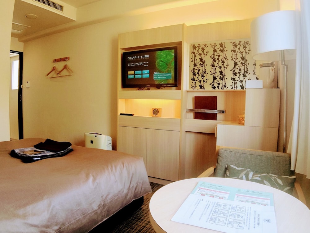 Double Room, 1 Queen Bed, Non Smoking - Photo 3
