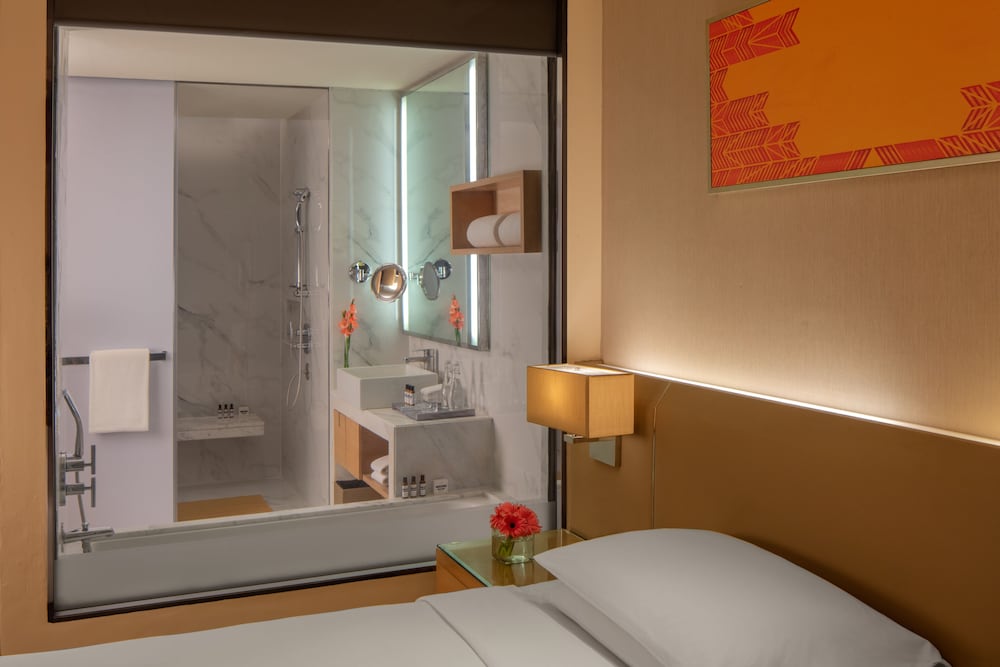 Room, 2 Twin Beds (Elante Mall View) photo 2