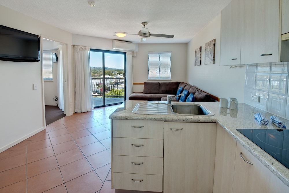 1 Bedroom Apartment - Photo 6