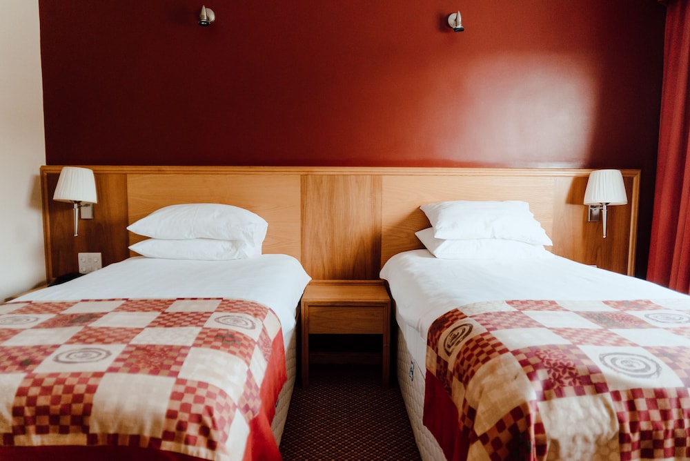 Twin Room - Photo 3