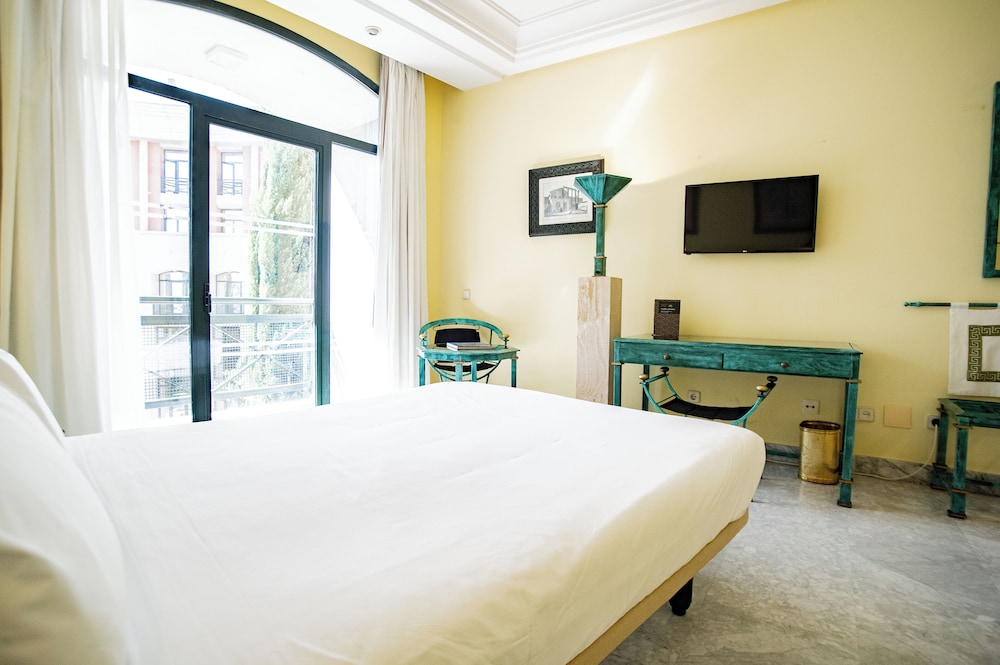 Standard Room, 1 Double Bed, Accessible (Single Use) photo 2