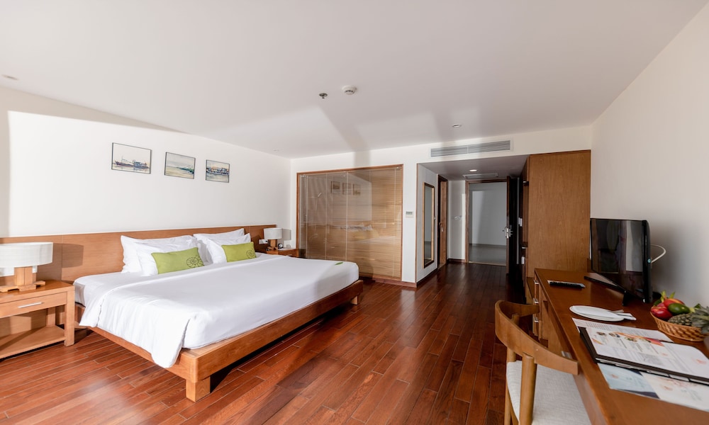 Deluxe Double Room, Garden View photo 3