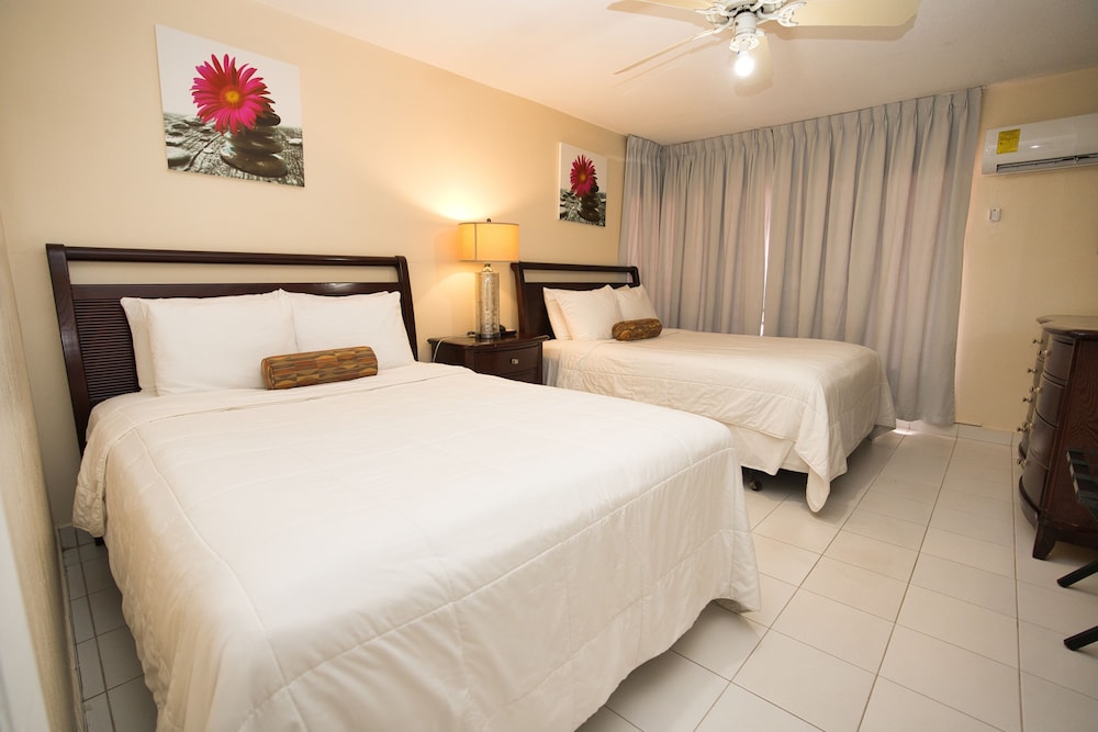 Suite, 1 Bedroom, Ocean View, Beachfront photo 2