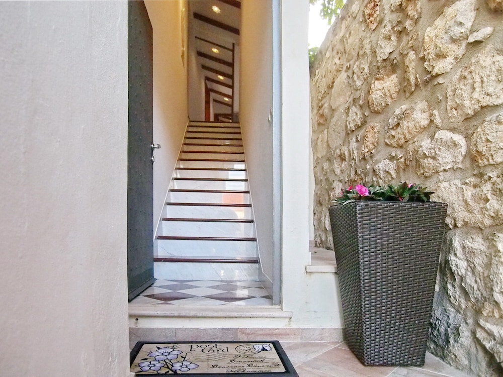 Apartment, 1 Bedroom, Sea View photo 2