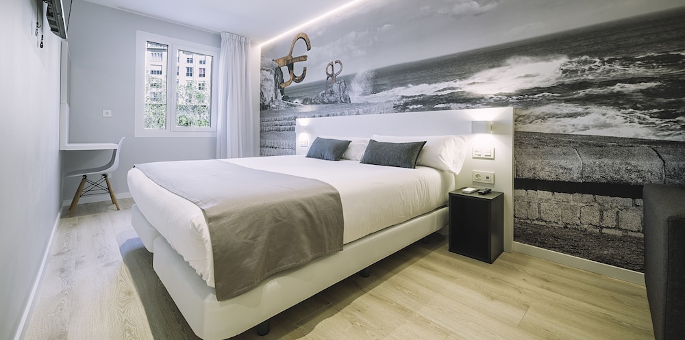 Deluxe Room, City View photo 2
