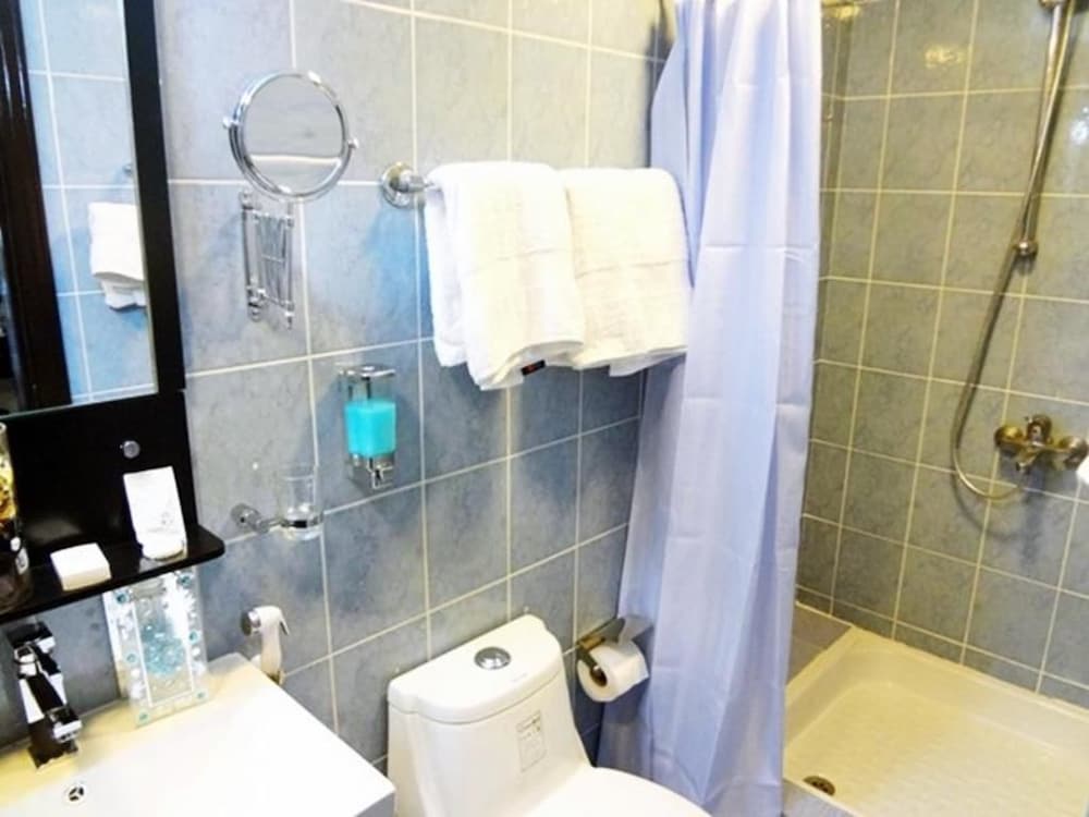 Standard Double or Twin Room photo 2