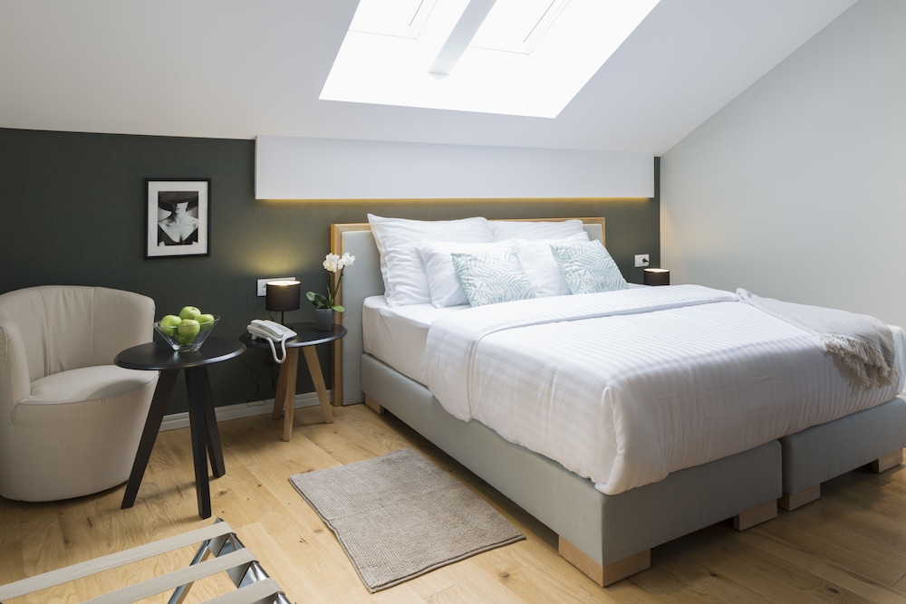Deluxe Double or Twin Room, Balcony, City View
