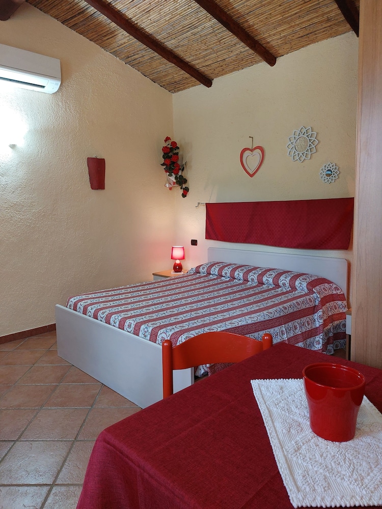 Standard Double Room, Ensuite, Garden Area photo 1
